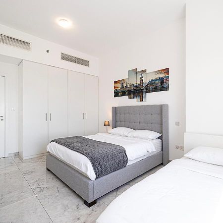 Luxury Beachfront 2Bd Apt, Shams, Jbr Дубай Екстериор снимка