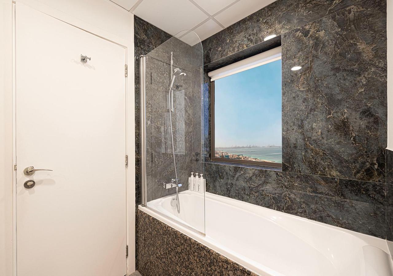 Luxury Beachfront 2Bd Apt, Shams, Jbr Дубай Екстериор снимка